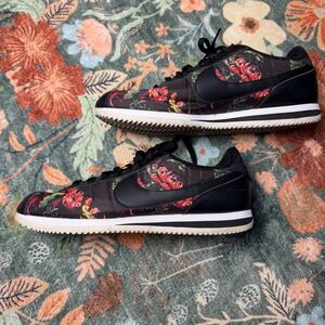 Nike Cortez Basic Nylon Black Floral Print Sneakers BV6067-001 Mens 12